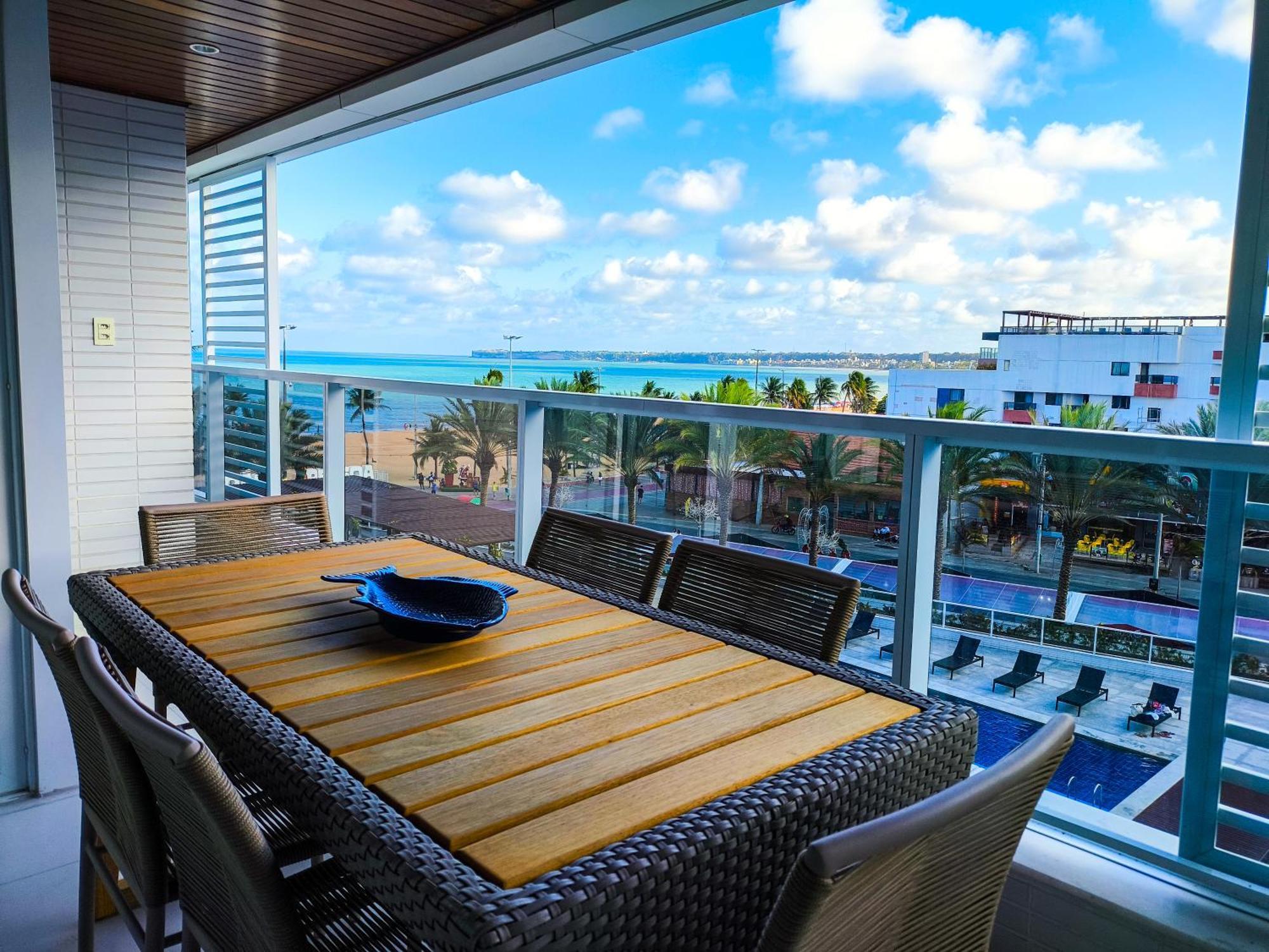 Luxo A Beira-mar No Solar Tambau Apartment